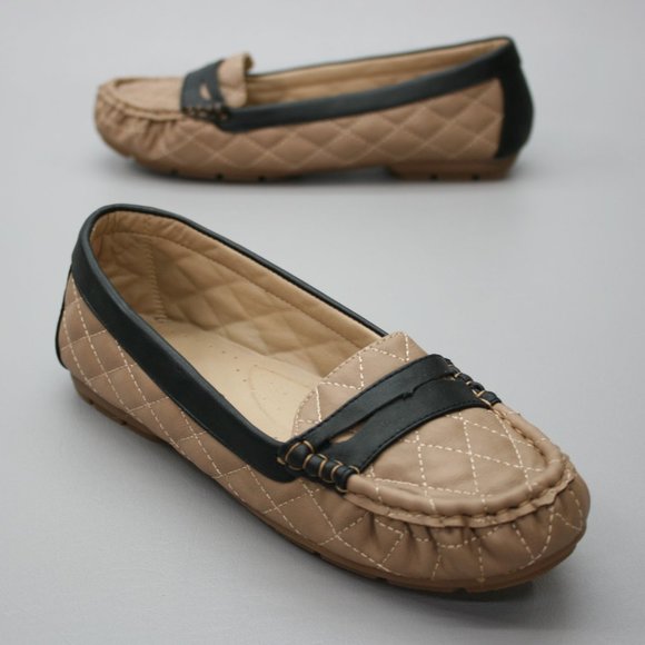 Ball-Band Ladies 10 Unique Taupe Black Slip-on Flats Moc-toe Moccasin Loafers - Picture 1 of 10